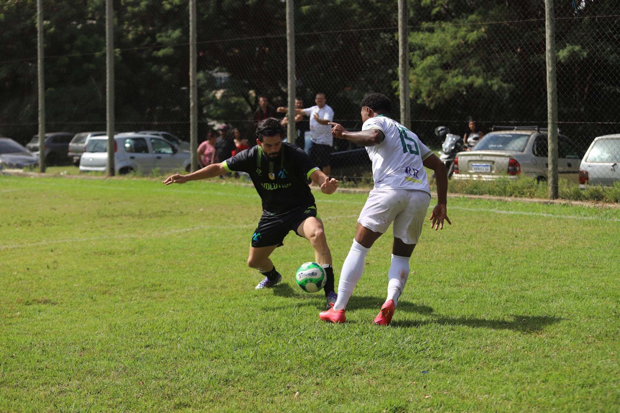 Dom Bosco estreou na competição com um vitória apertada contra o Evolution