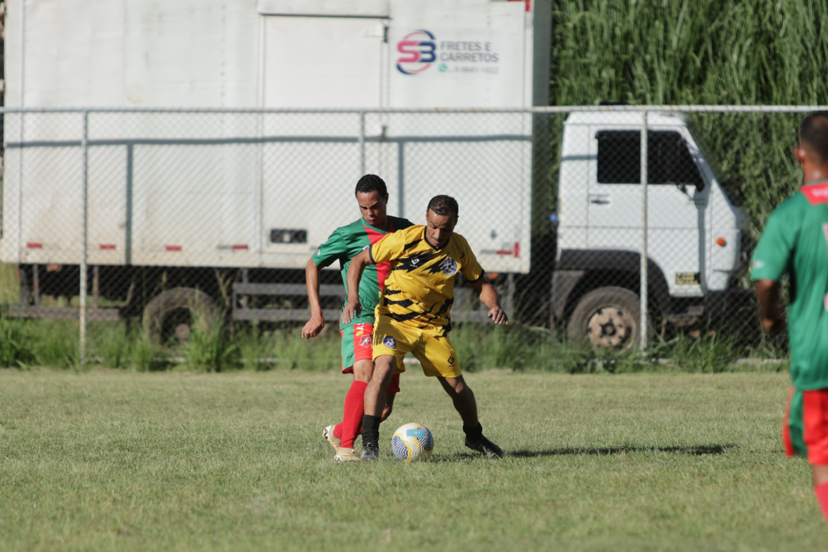 Beijar Flor enfrenta o Caxias no Estádio Municipal Jurandir Senis da Silva às 15h15; Renascer joga contra o Gigante União, às 16h, no Estádio Municipal  André Luiz Campolina