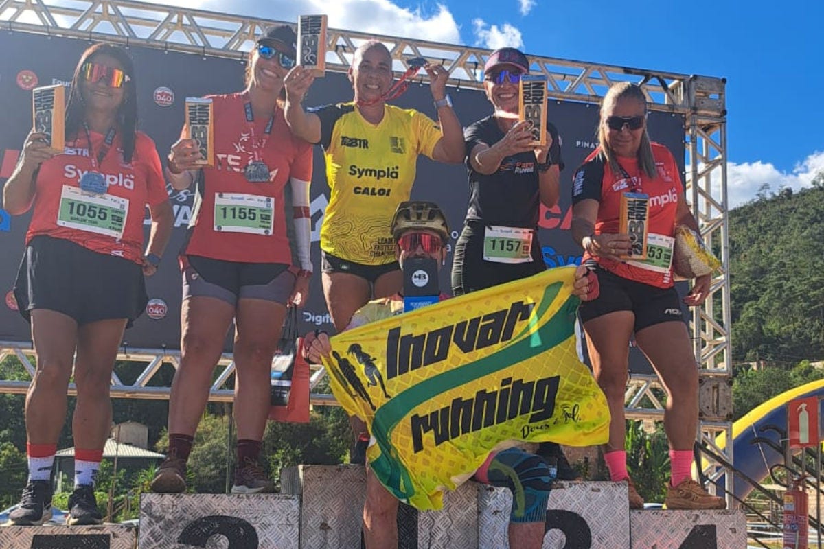 Silvania Melo (no centro, de amarelo) vem subindo posições no ranking da competição