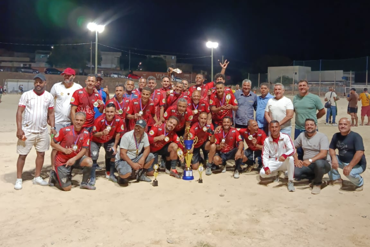 Na decisão, equipe garantiu a vitória por 2 a 0