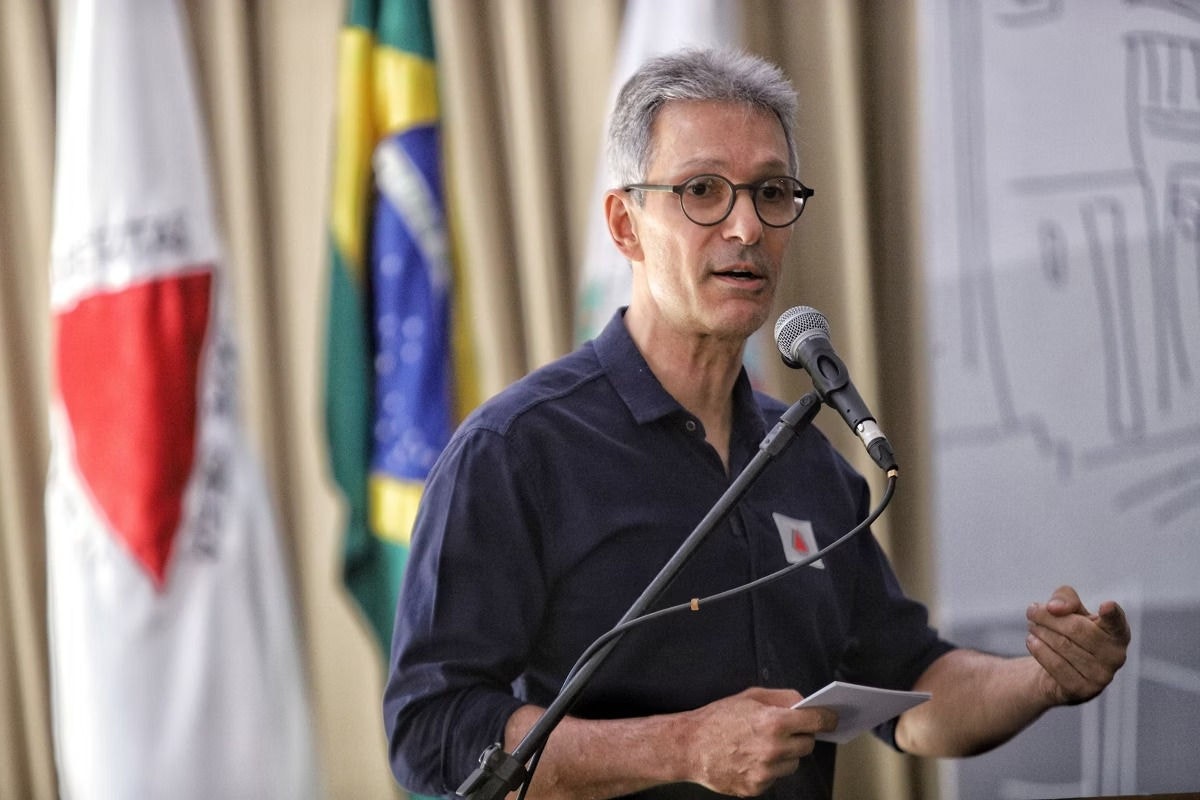 Governador de Minas Gerais, Romeu Zema (Novo), afirma que tem outro compromisso agendado
