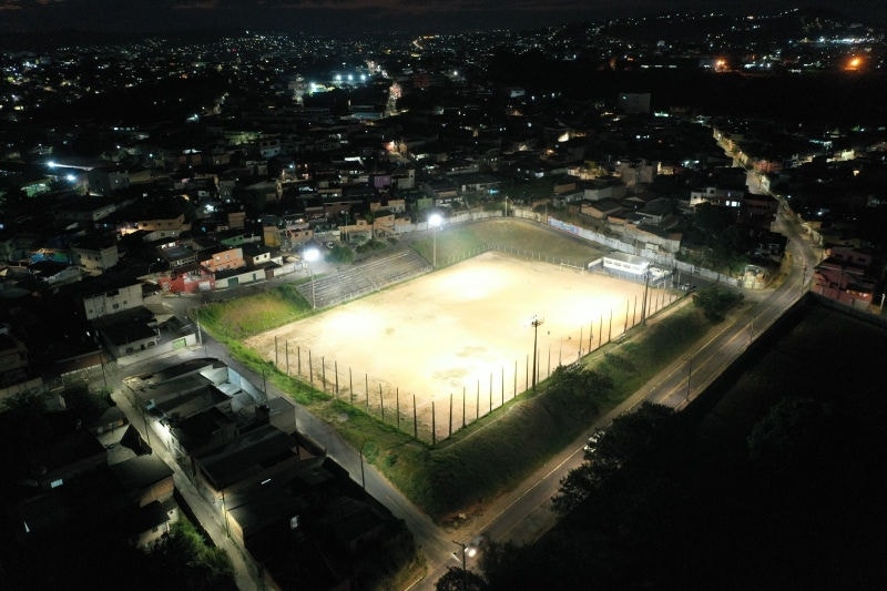 O campo Olimpique, no bairro Imbiruçu, fica na rua Francelina Cândida de Jesus, s/nº