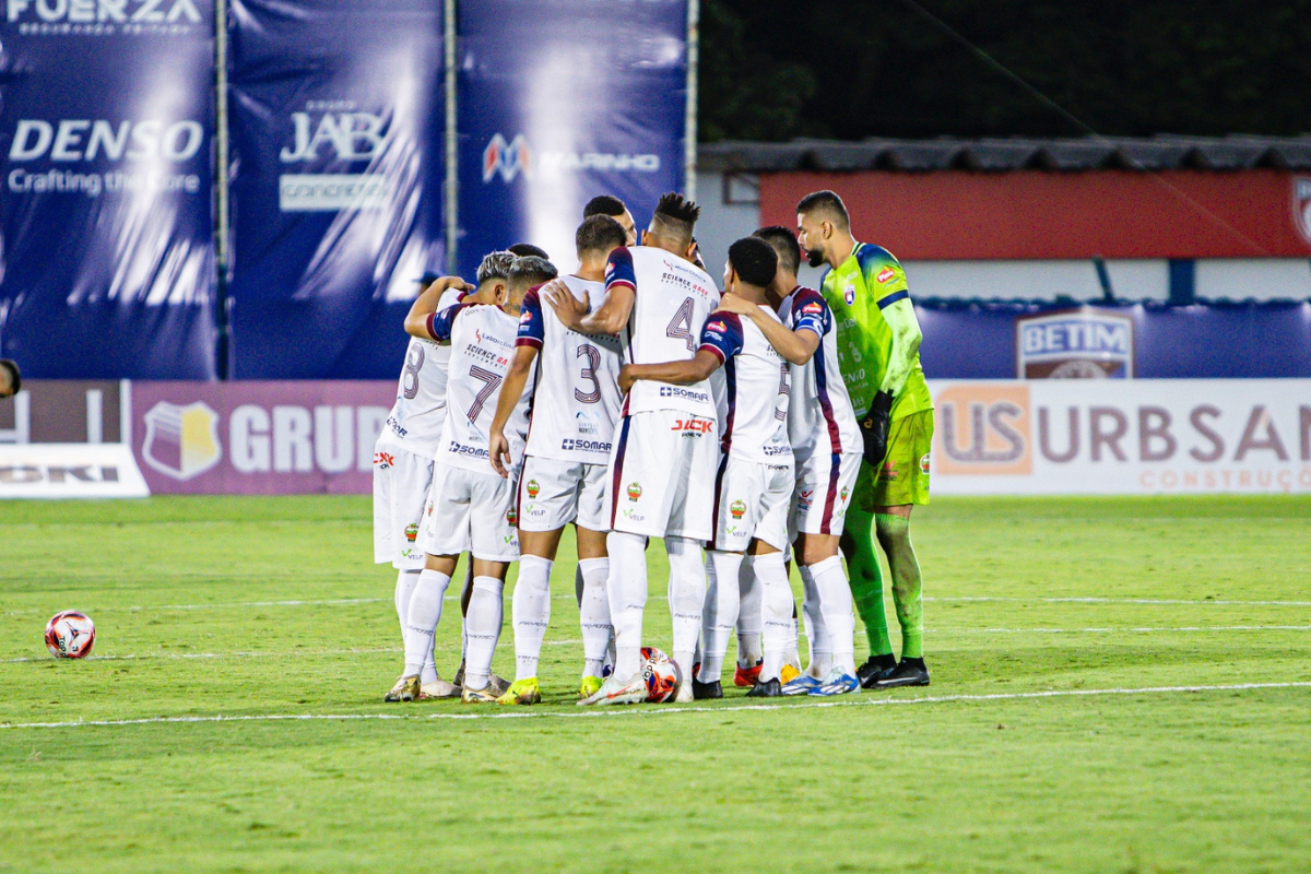 Pela sexta rodada do Campeonato Mineiro, o Time da Cidade recebe o clube celeste na Arena Urbsan (antiga Vera Cruz), localizada no bairro Açude