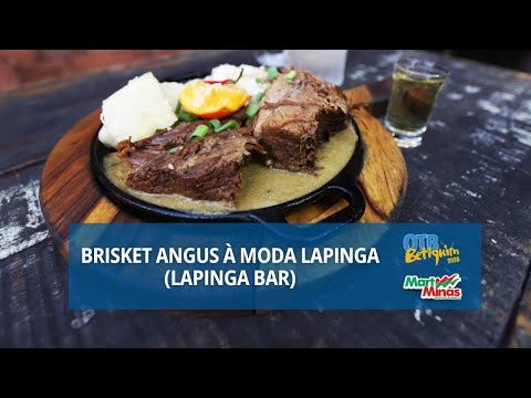 Prato vem com farofa cítrica, mandioca na manteiga de garrafa e molho de cachaça.