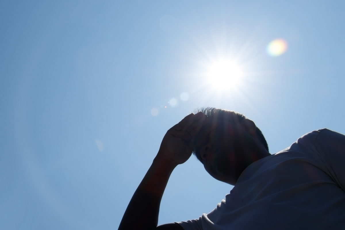 Combinação de calor e baixa umidade exige cuidados redobrados com a saúde