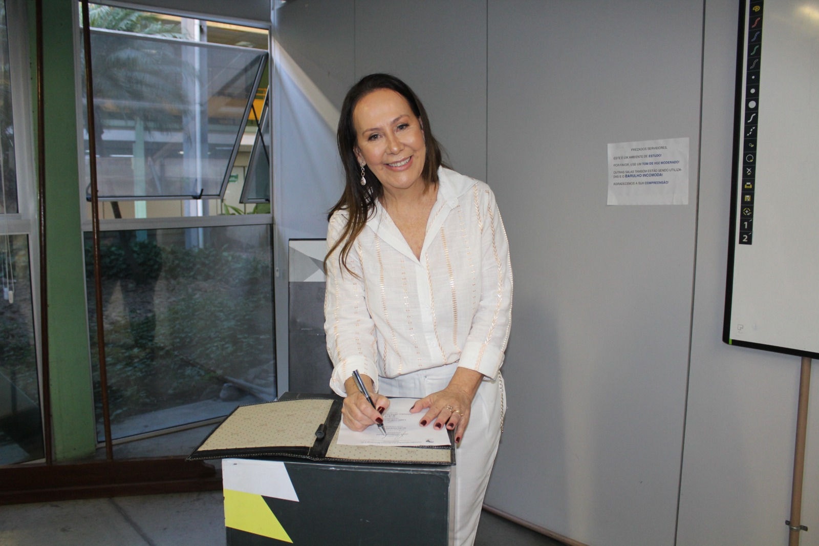 Vânia é representante da sociedade civil