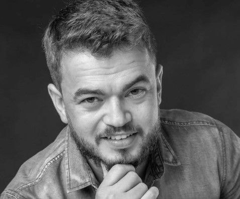 Dênis Carneiro, de 38 anos, morreu após ser envenenado no dia 11 de fevereiro de 2023
