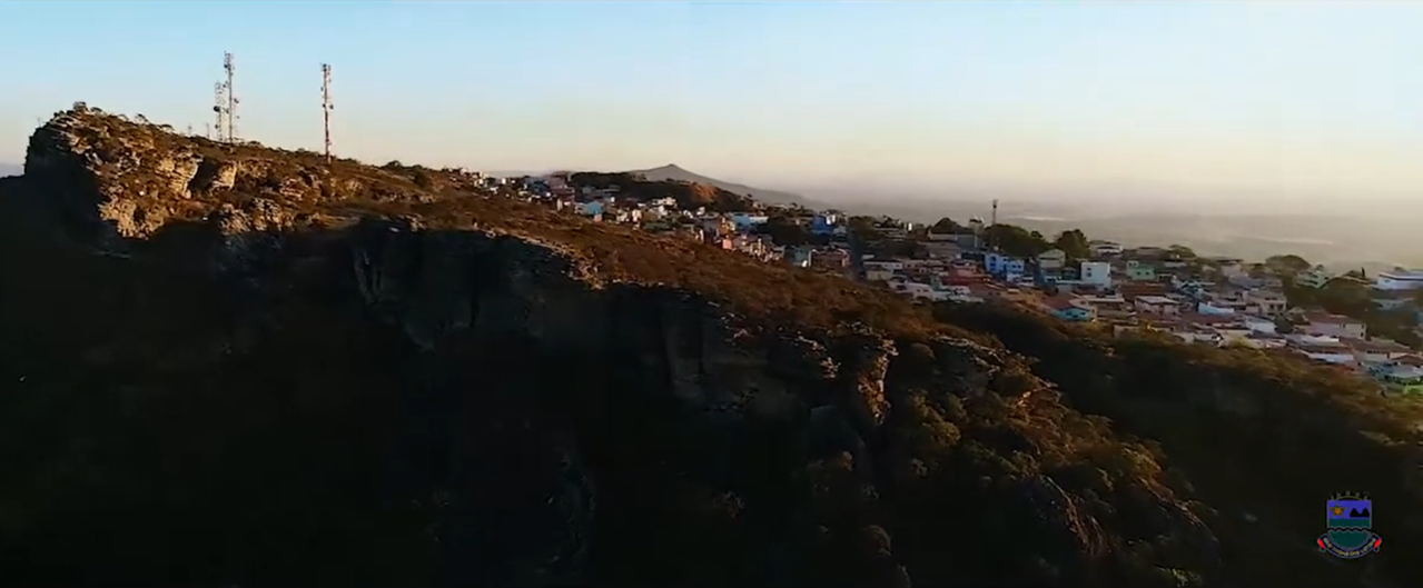 A mulher de 30 anos estava na cidade acompanhada do marido e amigos