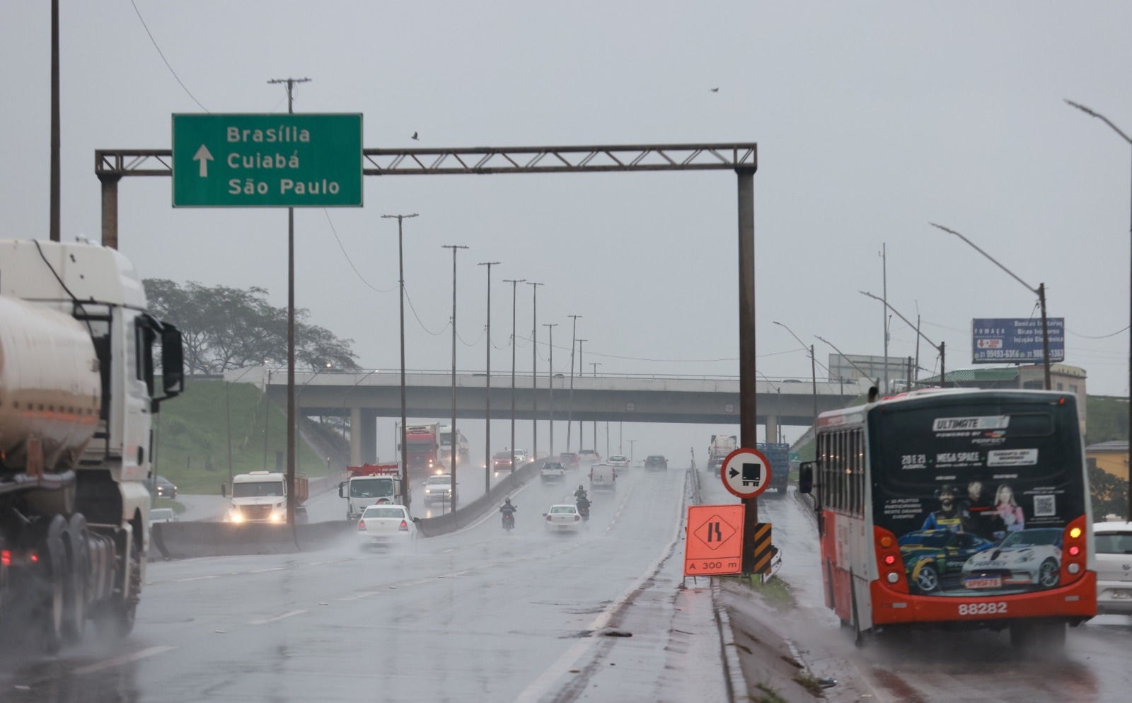 Betim deve ter muitas pancadas de chuva, com possibilidade também de trovoadas isoladas