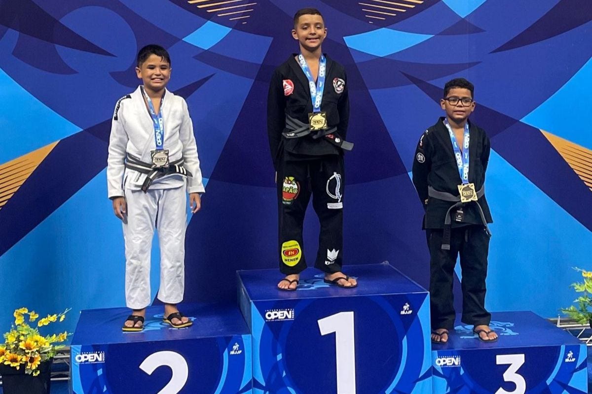 Nesta terça-feira (14), o garoto embarca para Dublin, na Irlanda, onde disputará o Campeonato Europeu Kids