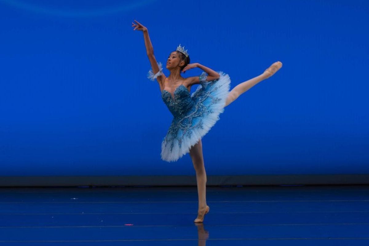 Angelina Souza revela quer dançar na Ópera de Paris, a primeira companhia de ópera de Paris, na França
