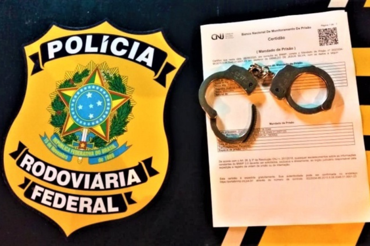 PRF cumpre mandados de prisão