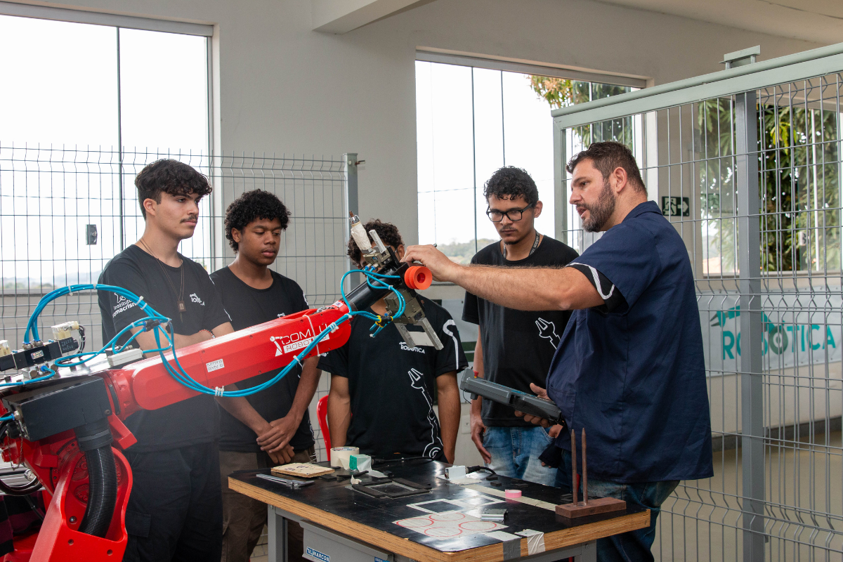 Robótica industrial é um dos cursos disponíveis