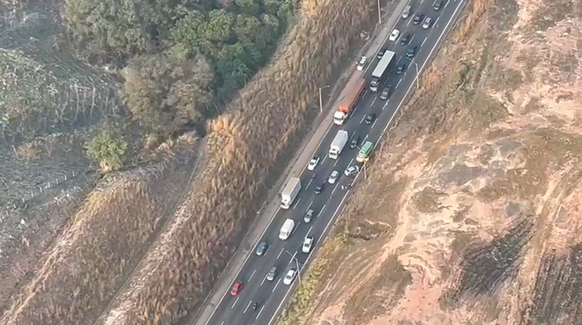 Acidente aconteceu por volta de 7h26