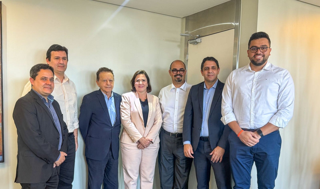 Além do vice-governador de Minas, Mateus Simões, e de Heron Guimarães, encontro contou ainda com a participação dos presidentes do Novo em Minas, Cristopher Laguna, e em Betim, Nílcio Júnior; da pré-candidata a vice-prefeita de Betim, Cleusa Lara, e do atual prefeito da cidade, Vittorio Medioli