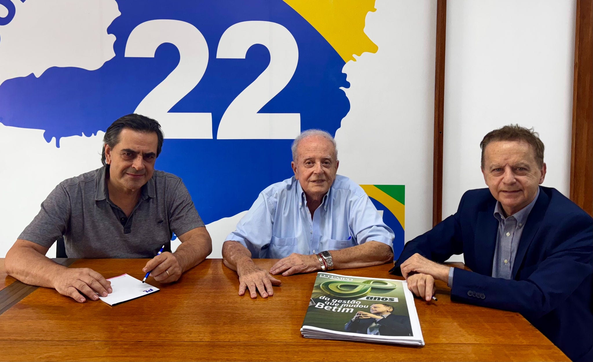 Domingos Sávio, José Santana e Vittorio Medioli na sede do PL Minas