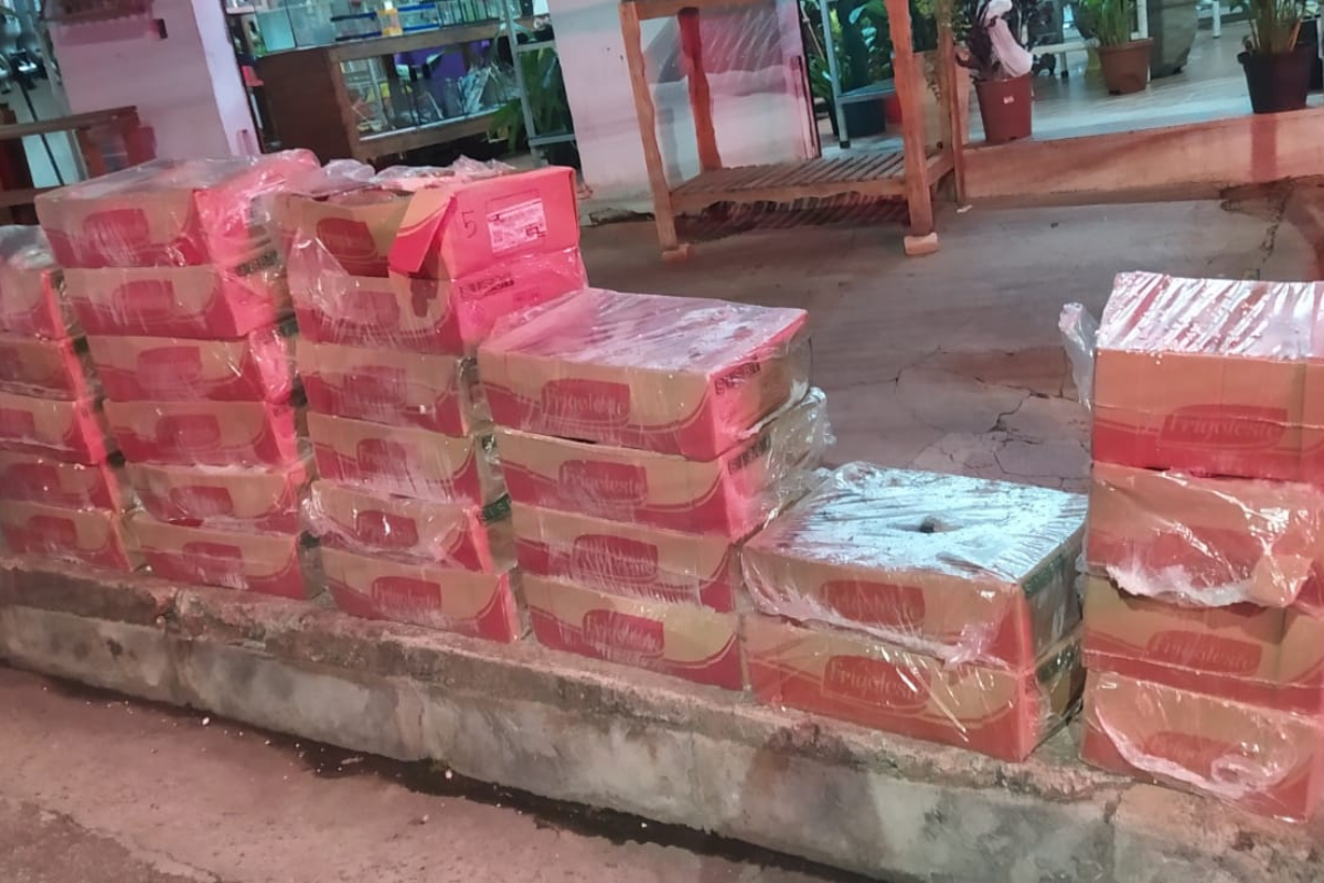 Outras 27 caixas de carne ainda não haviam sido localizadas até a publicação desta matéria