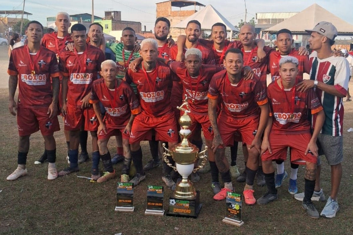 Final foi disputada neste domingo (6), no campo que fica na rotatória do viaduto da Stellantis, no bairro Jardim Teresópolis