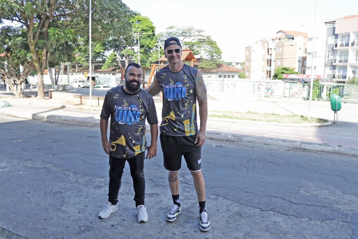 Desfile traz o tema “Axé 90º” em homenagem aos clássicos que marcaram a história da axé music e embalaram carnavais inesquecíveis pelo Brasil