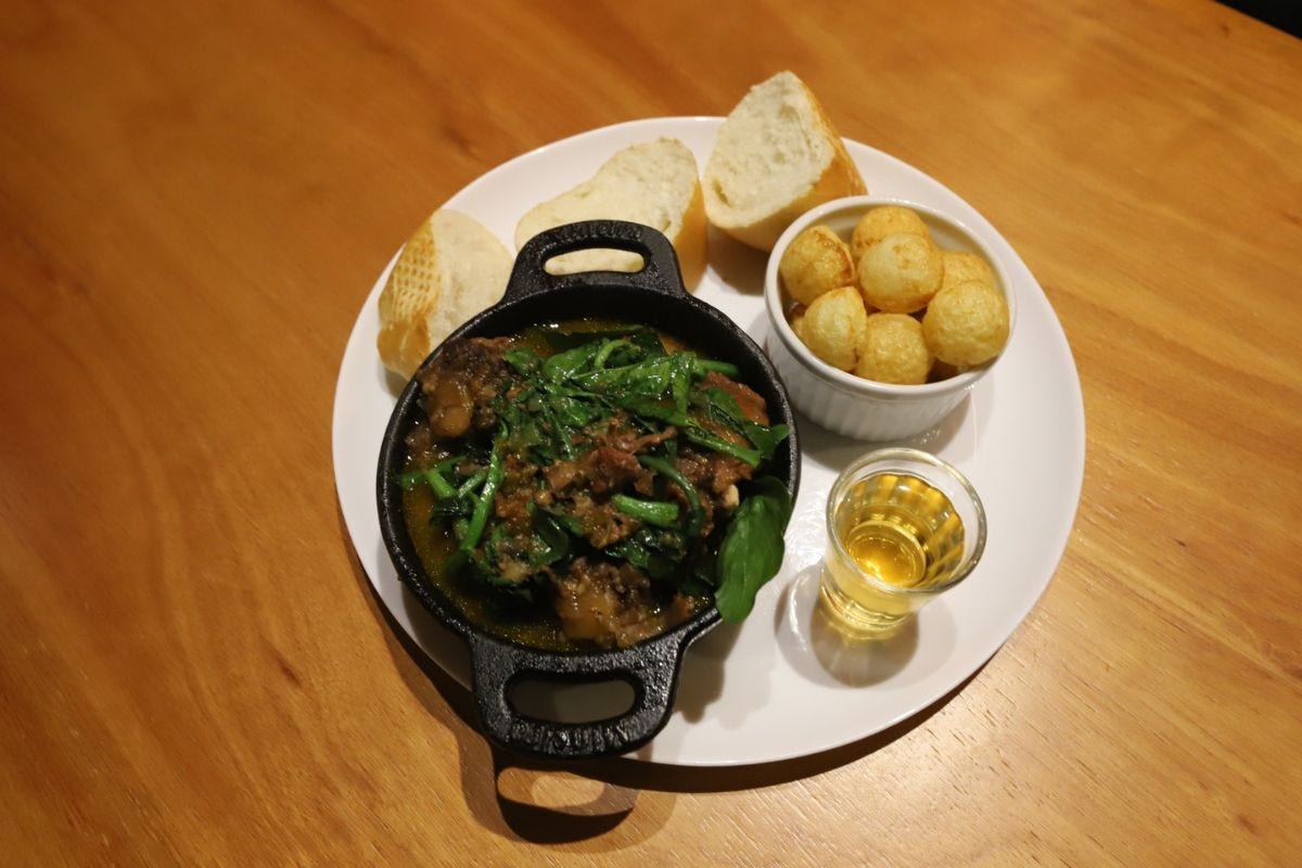 Receita resgata a tradição rancheira e convida o público a comer com as mãos
