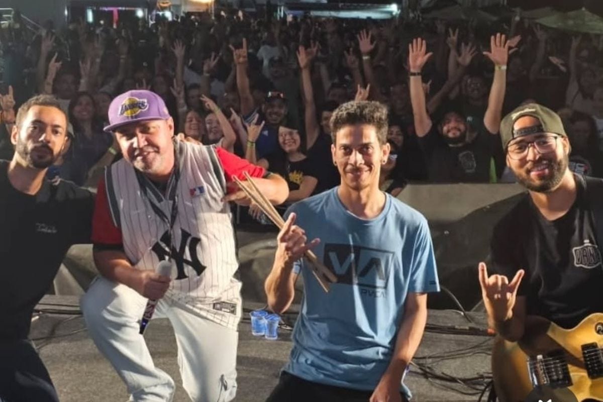 Com mais de 500 shows em Minas Gerais e participações no Rio de Janeiro, o grupo já dividiu palco com integrantes da banda homenageada