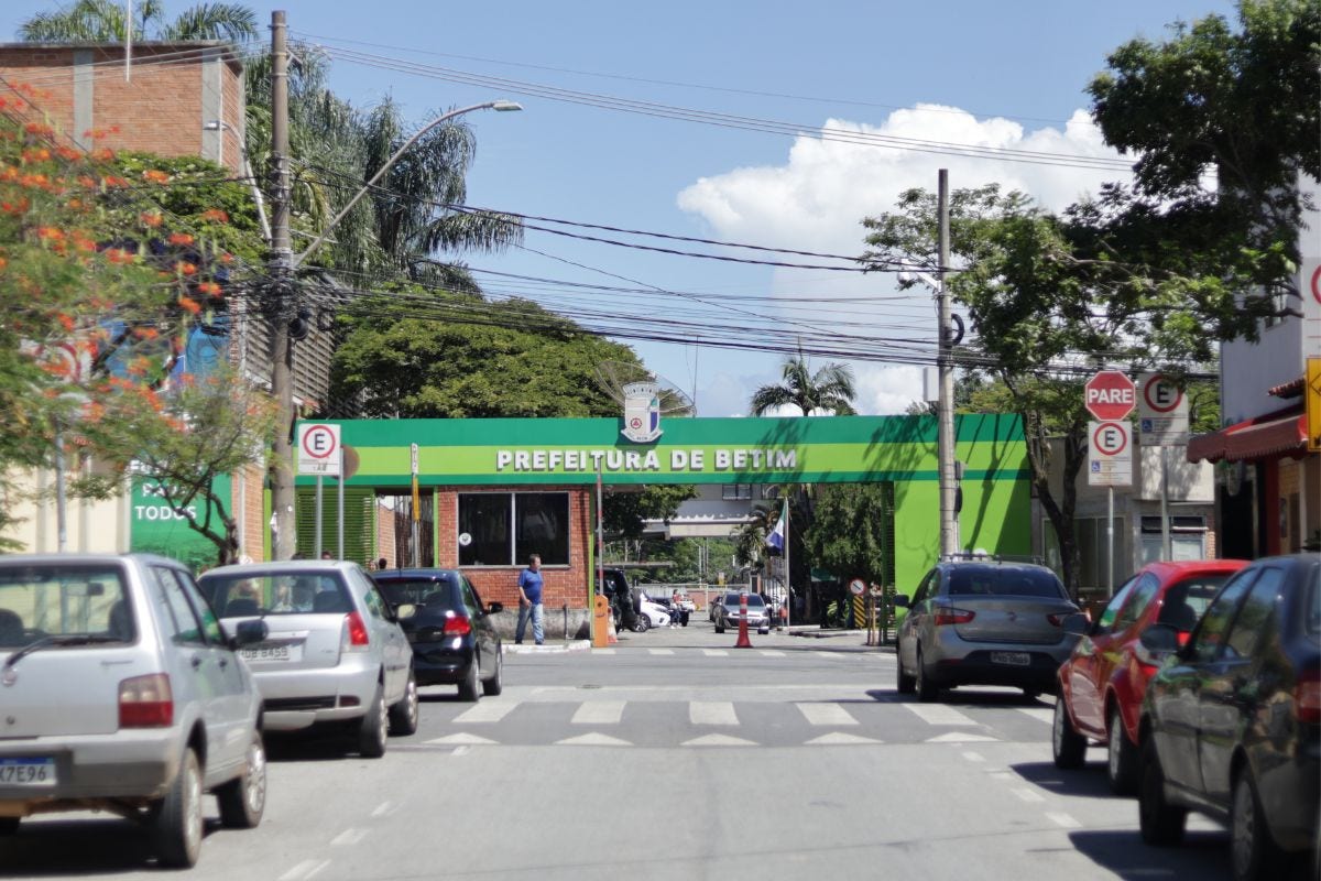Prefeitura de Betim fica no bairro Brasileia