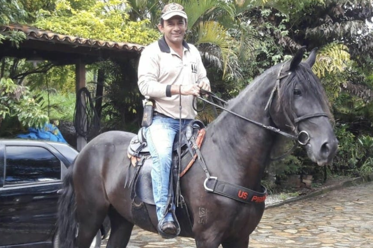 Mecânico Carlos Alberto dos Santos, conhecido como Gaiola, de 61 anos, foi morto a tiros no último dia 14 de julho, em frente à sua casa, no Condomínio Saraiva, em Betim