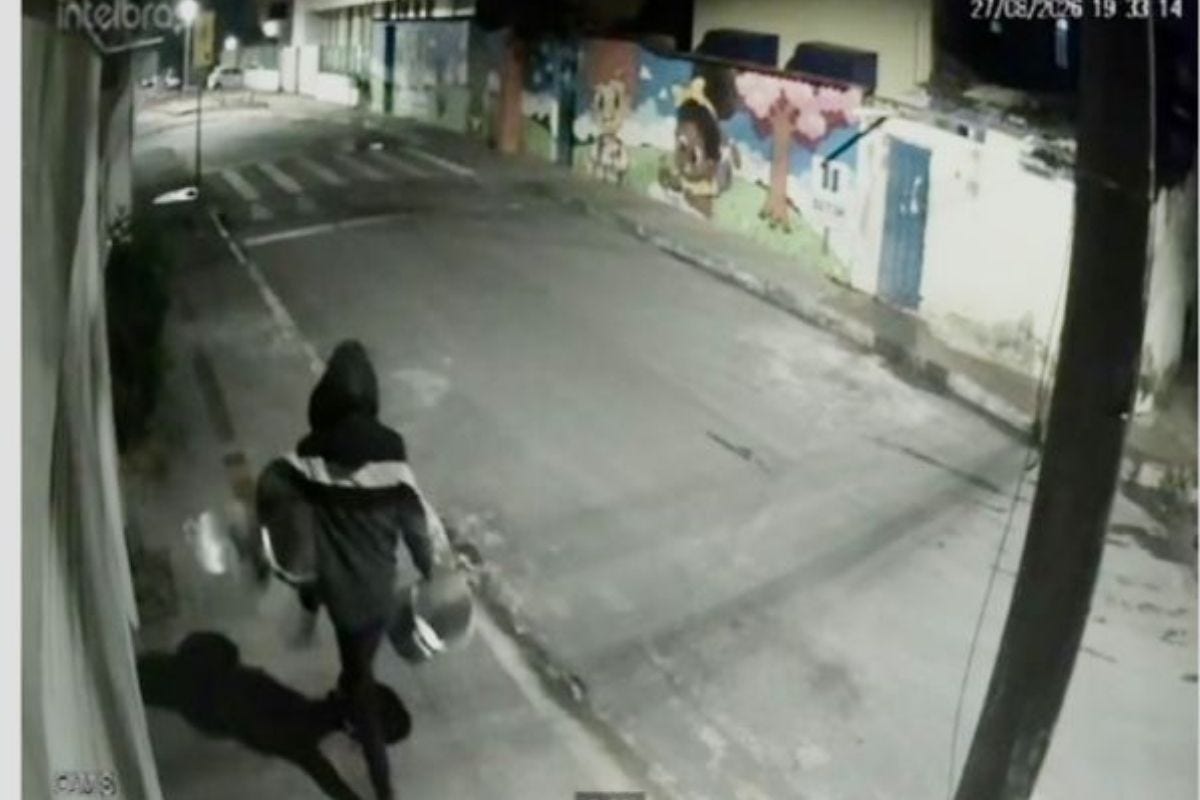 Homem furtou panelas para vender o alumínio posteriormente