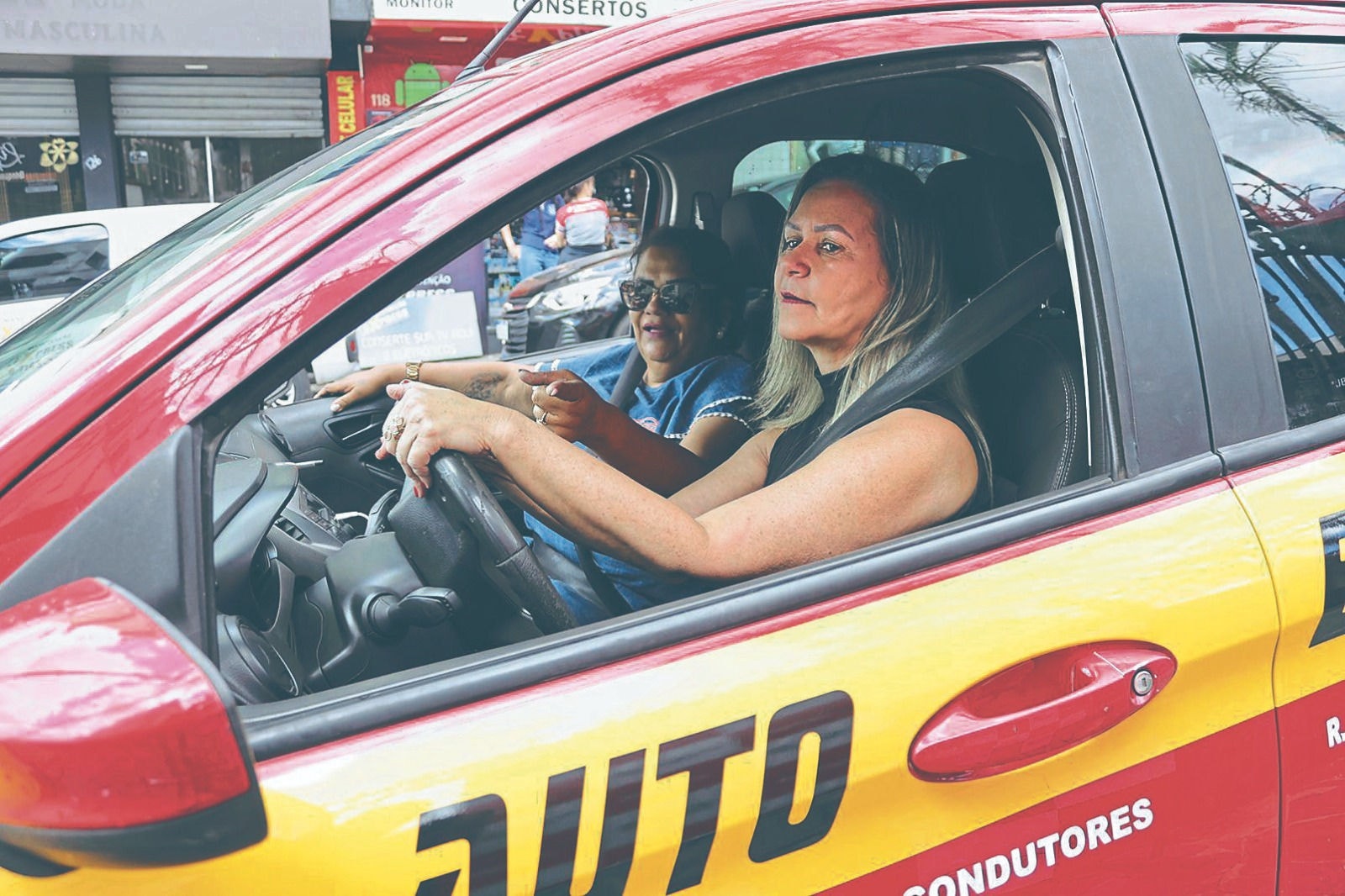 Waldirene de Faria acumula 35 anos de experiência e teme rumos que setor pode tomar