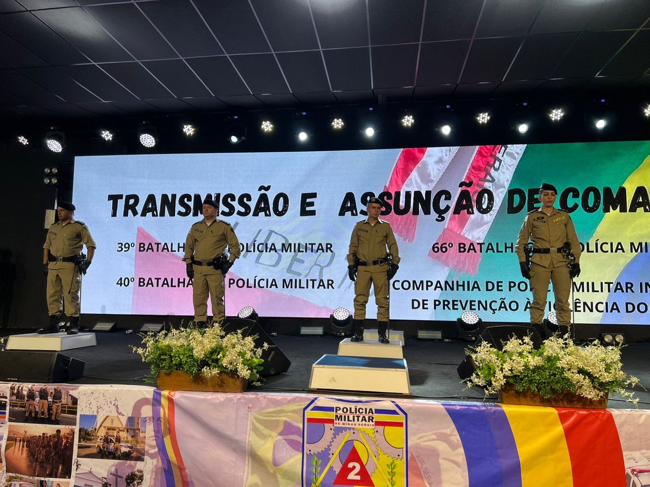 Novos comandantes, na ordem: tenente-coronel Antuer Barbosa Júnior, do 66º BPM; tenente-coronel Allison Vericio de Oliveira, do 39º BPM; tenente-coronel Sócrates Queiroz Caixeta, do 40º BPM; e major Bruna Ortenzio Lopes, da 2ª Companhia Independente de Prevenção à Violência Doméstica