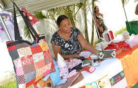 Feira Solidária é um programa da Prefeitura de Betim que incentiva os artesãos locais com a exposição de seus produtos para a venda