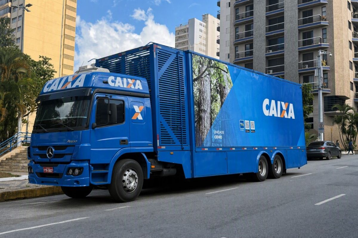 Caminhão da Adimplência integra a campanha Tudo em Dia Caixa e amplia acesso ao programa Desenrola Brasil 2.0