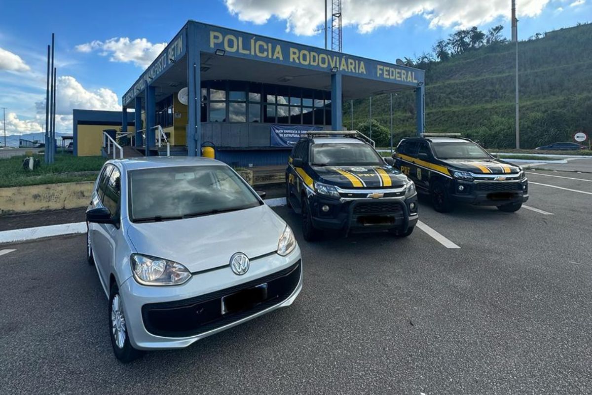 Carro havia sido furtado ou roubado em 4 de abril, em Contagem