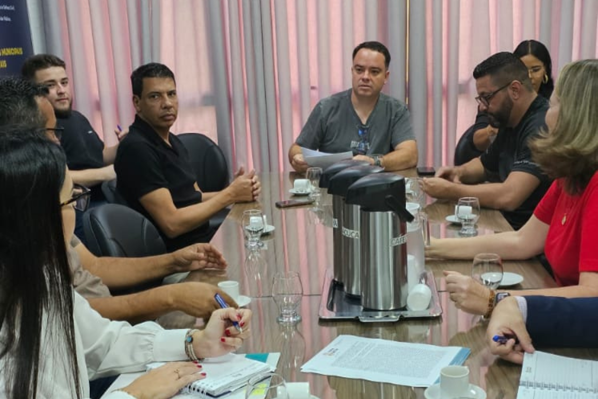 Segunda reunião da Comissão de Ética para analisar o caso Revisa ocorreu na manhã desta quarta (2)