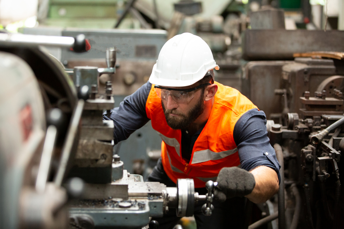 Há diversas vagas para a área industrial