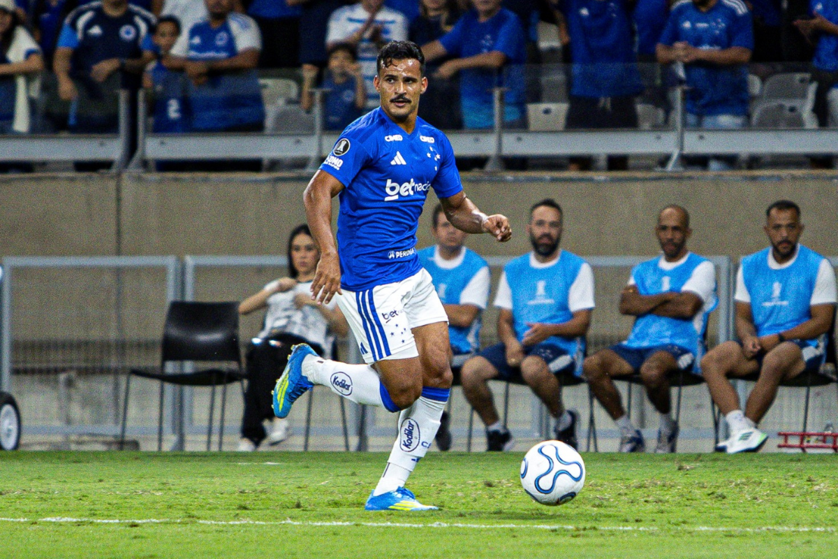 Mineiro de Betim, Kaiki Bruno da Silva se formou como atleta de futebol na Toca da Raposa