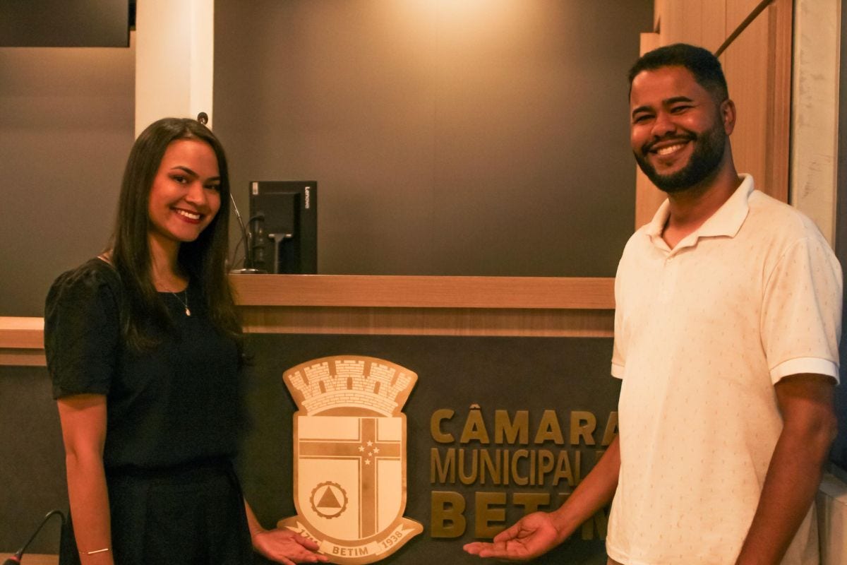 Mariana Moura e Daniel Ferreira Costa atuarão como intérpretes de Libras