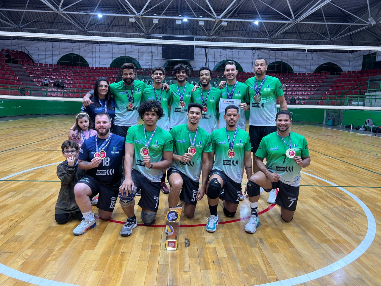 Equipe masculina conquistou um título na Liga Mineira de Vôlei