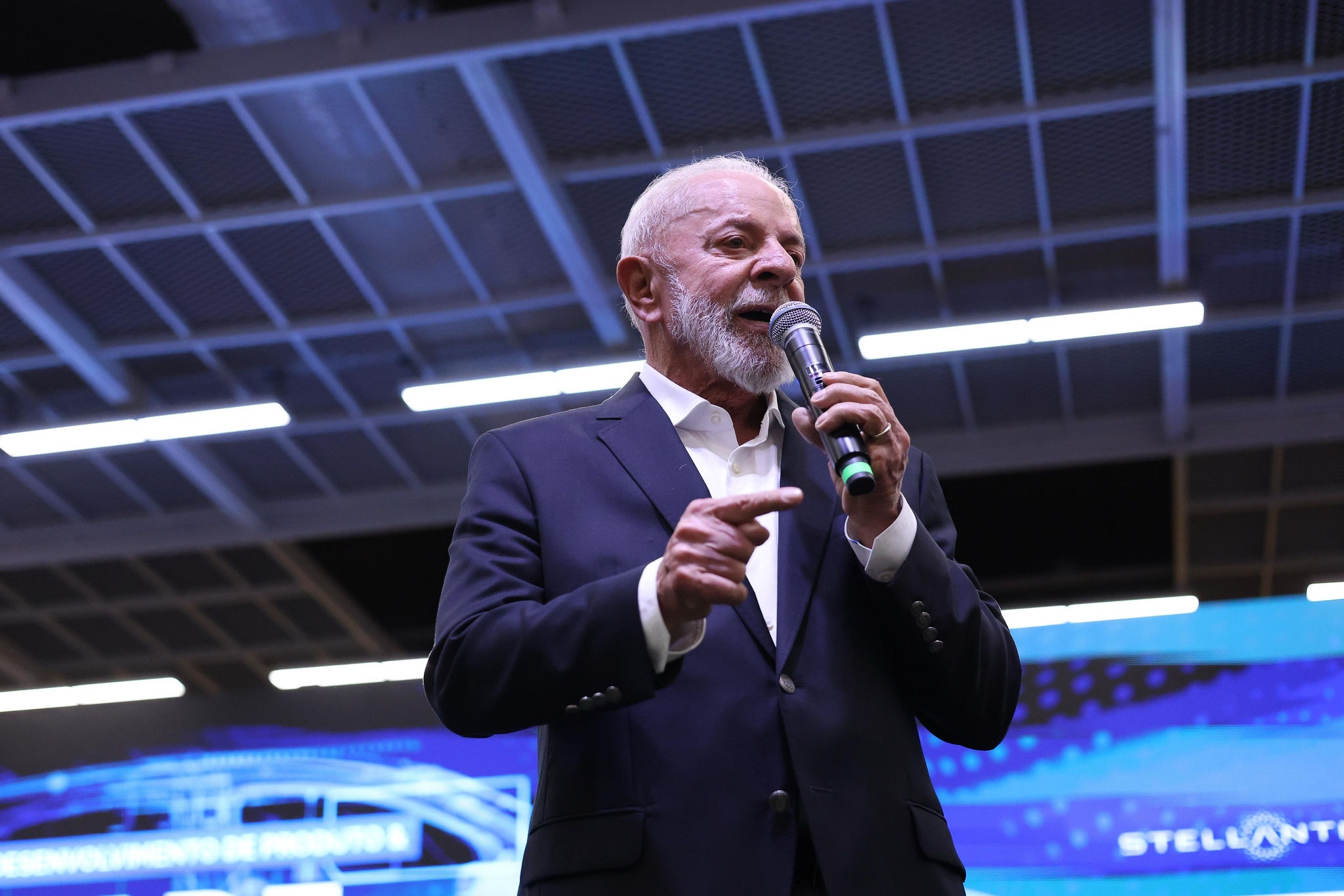 Durante discurso em Betim, presidente questionou o crescimento econômico e a realização de obras no período de 2019 a 2022