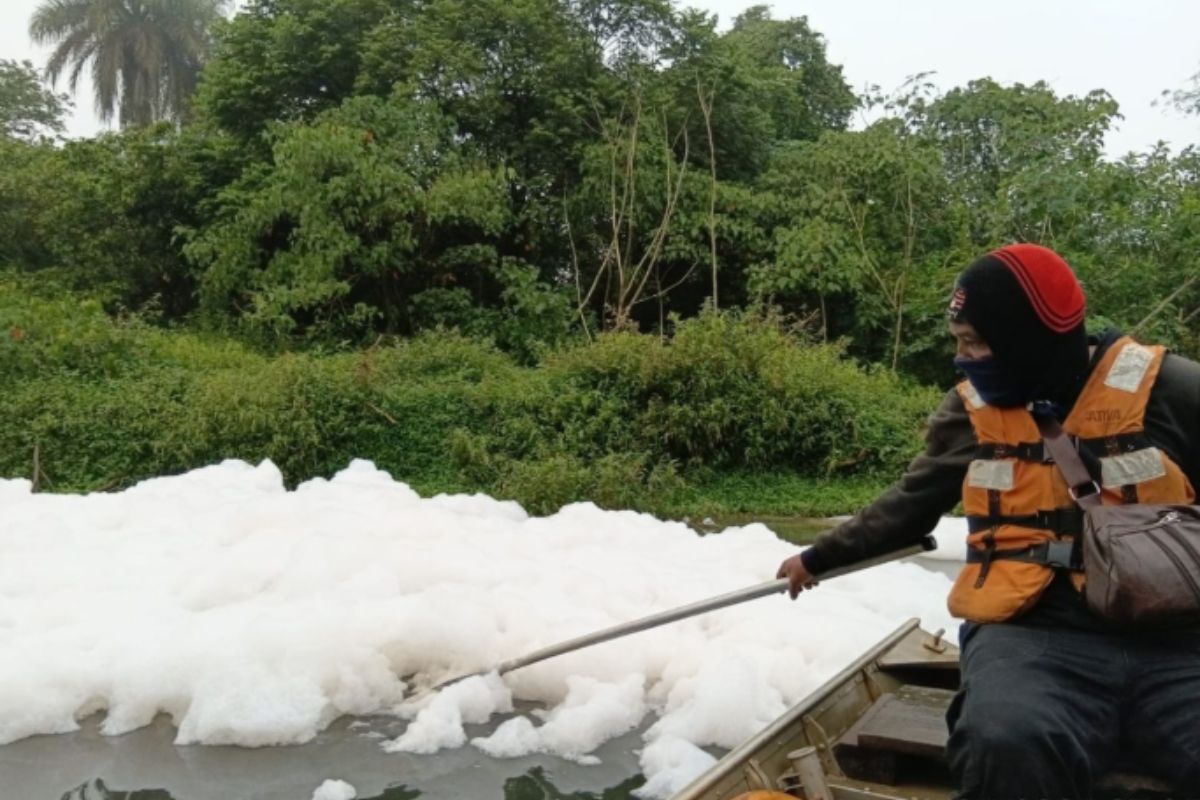 Só neste ano, espuma branca foi flagrada por três ocasiões no Rio Paraopeba, manacial que recebe as águas do Rio Betim e integra a bacia do Rio São Francisco