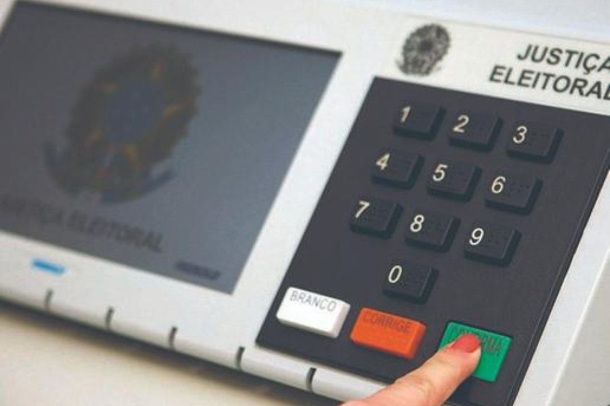 Chamada boca de urna é proibida no dia da eleição e, de acordo com a Lei das Eleições (Lei 9.504/1997), a prática constitui crime