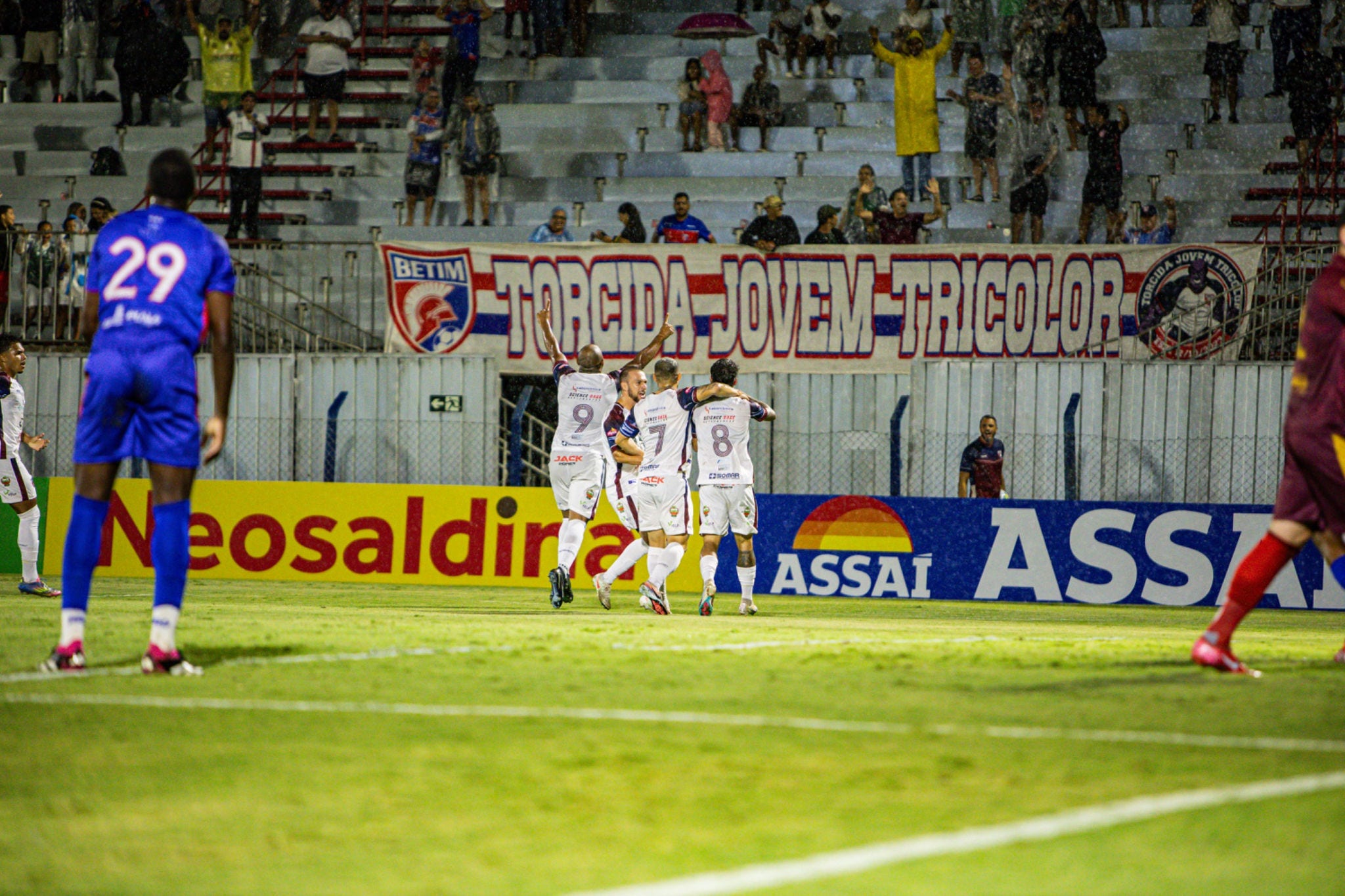Time vive boa fase com duas vitórias seguidas