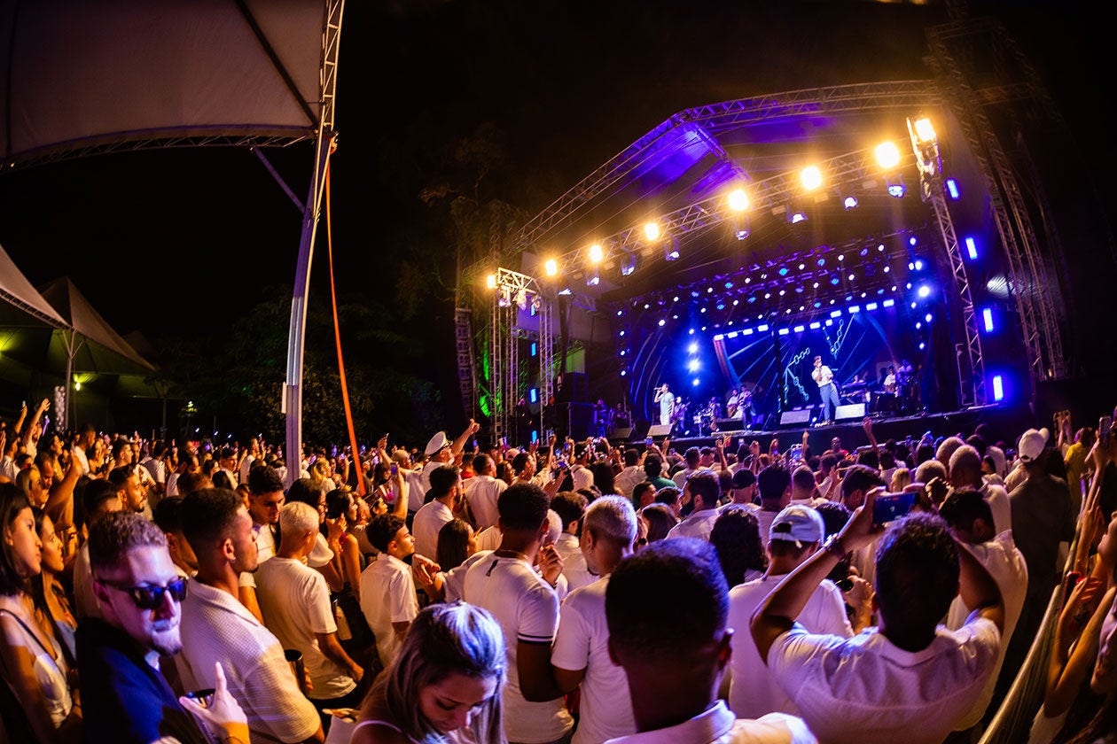 MC Livinho e Panda vão agitar o Réveillon Iate 2026, na capital