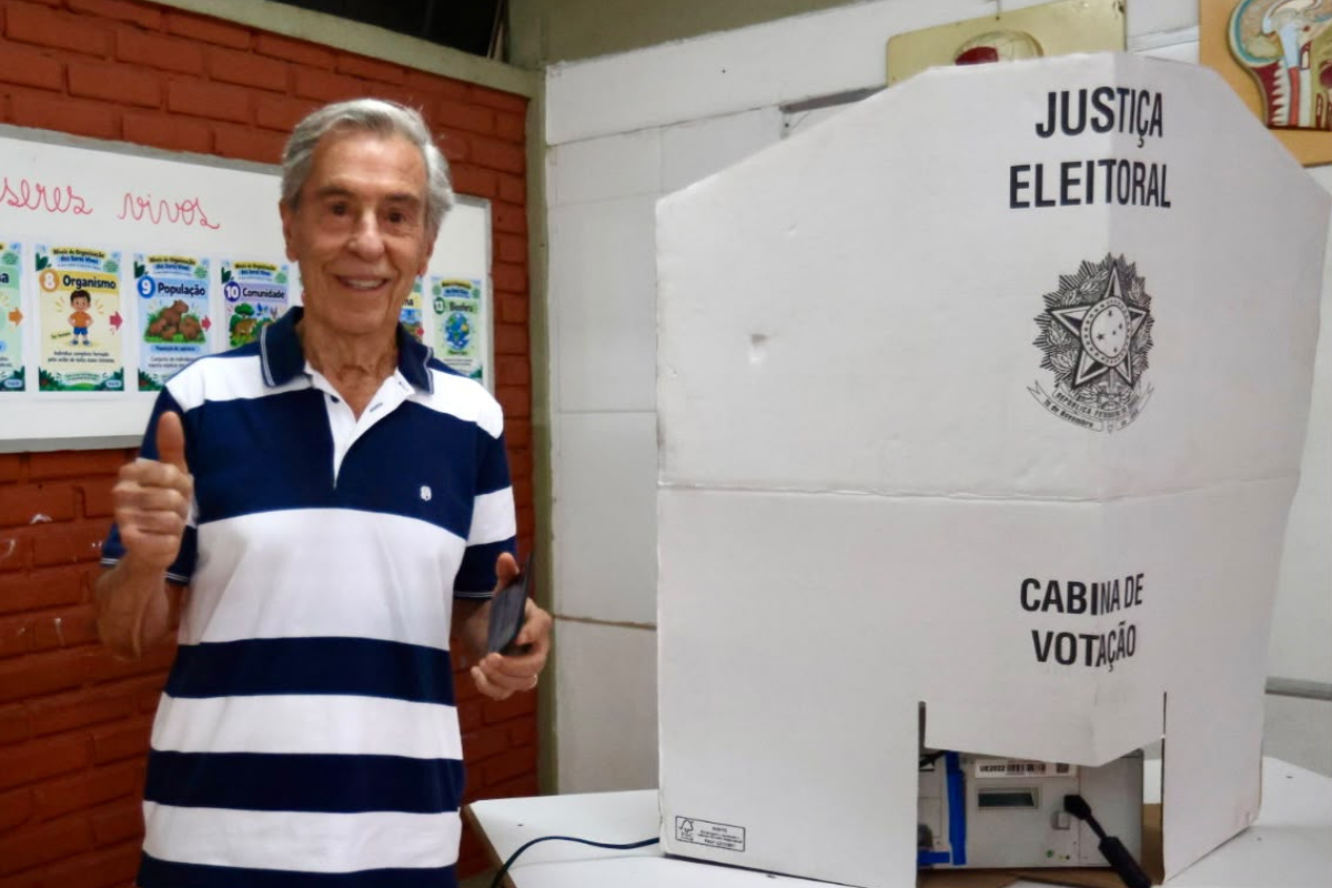 O empresário Pedro Soares, de 85 anos, votou, como sempre faz em todas eleições, na escola Margarida, no Brasileia: "Essa não é uma hora de omissão, mas de participação para conseguirmos melhorias para o país"
