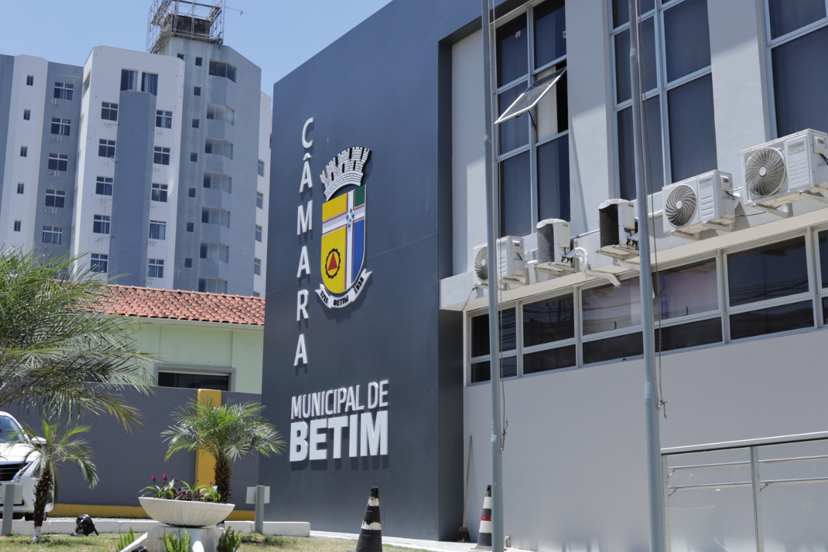 Composta por cinco vereadores, comissão é presidida por Alexandre da Paz (MDB) e tem como relator Ivanildo Petrovale (Cidadania)