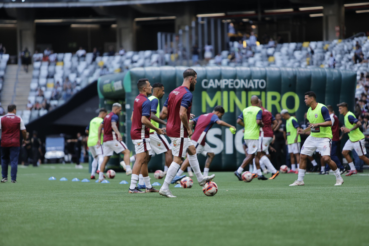 Jogo acontece na arena MRV