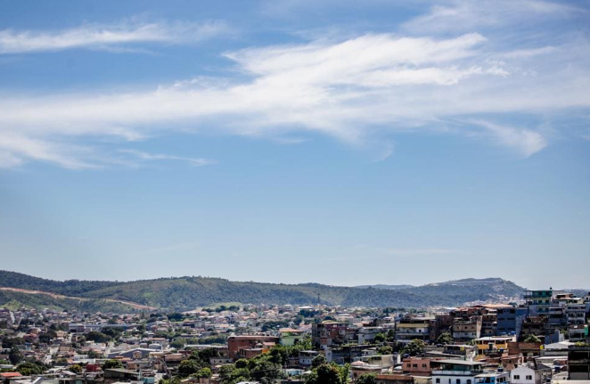 Previsão para esta segunda-feira (26 de agosto) é que a temperatura oscile entre 16ºC e 27ºC