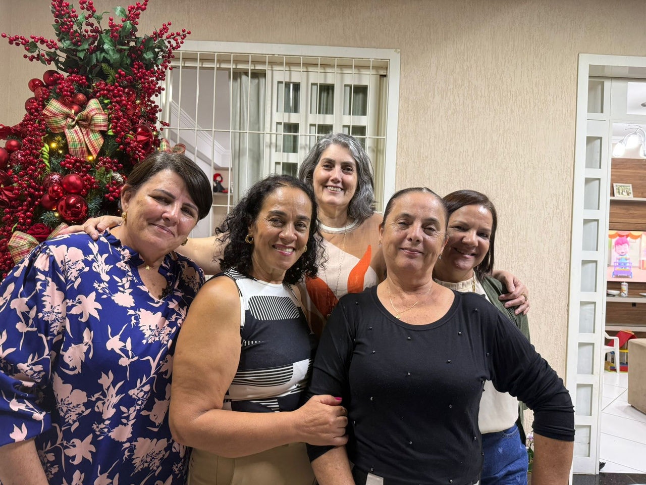 Amigas se conheceram quando lecionavam em escola no PTB