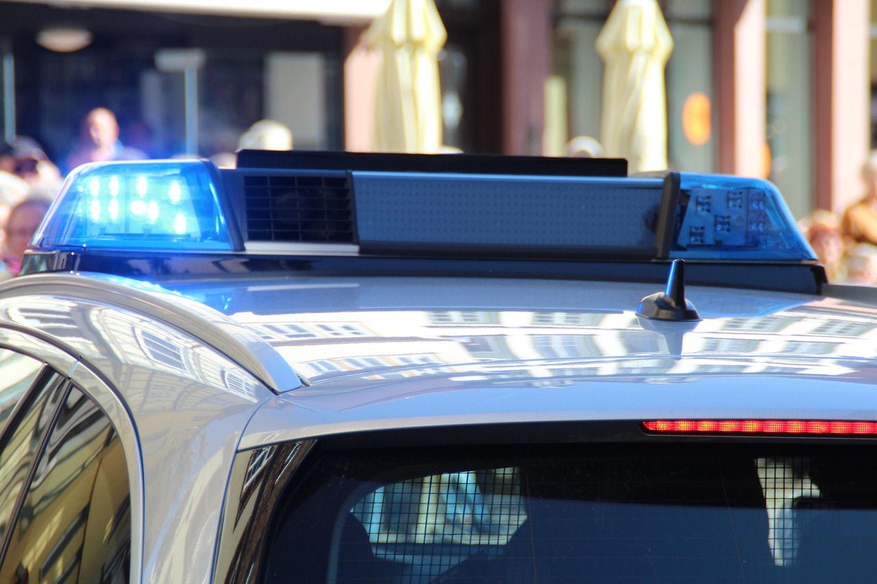 Polícia foi acionada no local por meio de um chamado anônimo feito à corporação