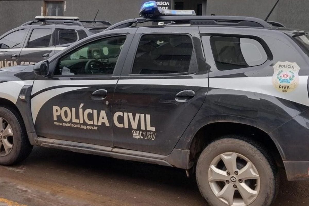 A perícia da Polícia Civil foi chamada para investigar as circunstâncias do acidente